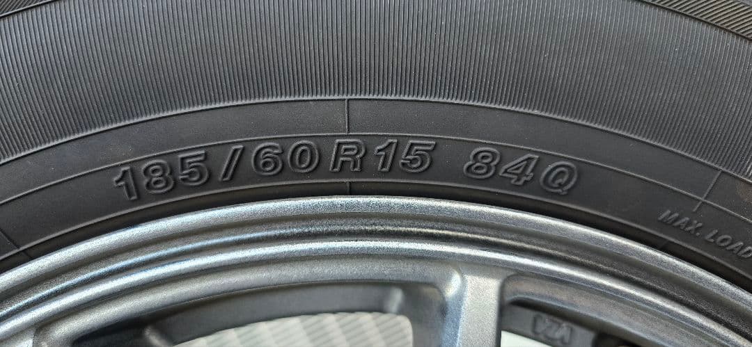 送料込!!185/60R15 スタッドレスタイヤ アルミホイール付き 4本セット