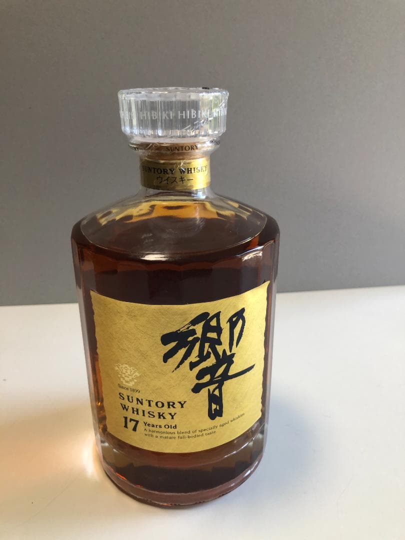 響　17年ゴールドラベル　750ml　43％　化粧箱入り