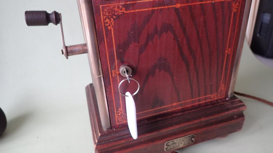 レトロ電話　大正8年 デルビル磁石式甲号卓上電話機　ベルが鳴ります　アンティーク