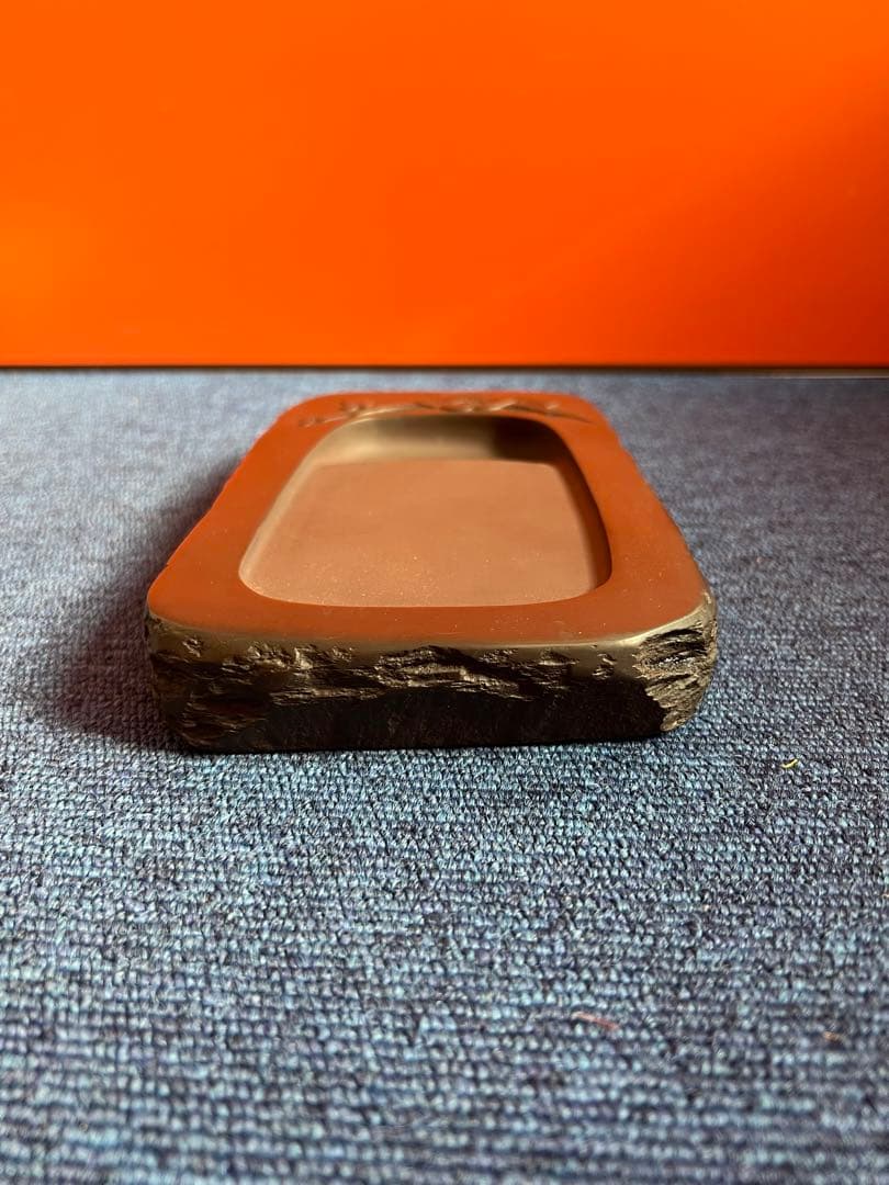 1336 書道 硯 赤間硯　赤間紫金石  梅文　昭竜山作  未使用