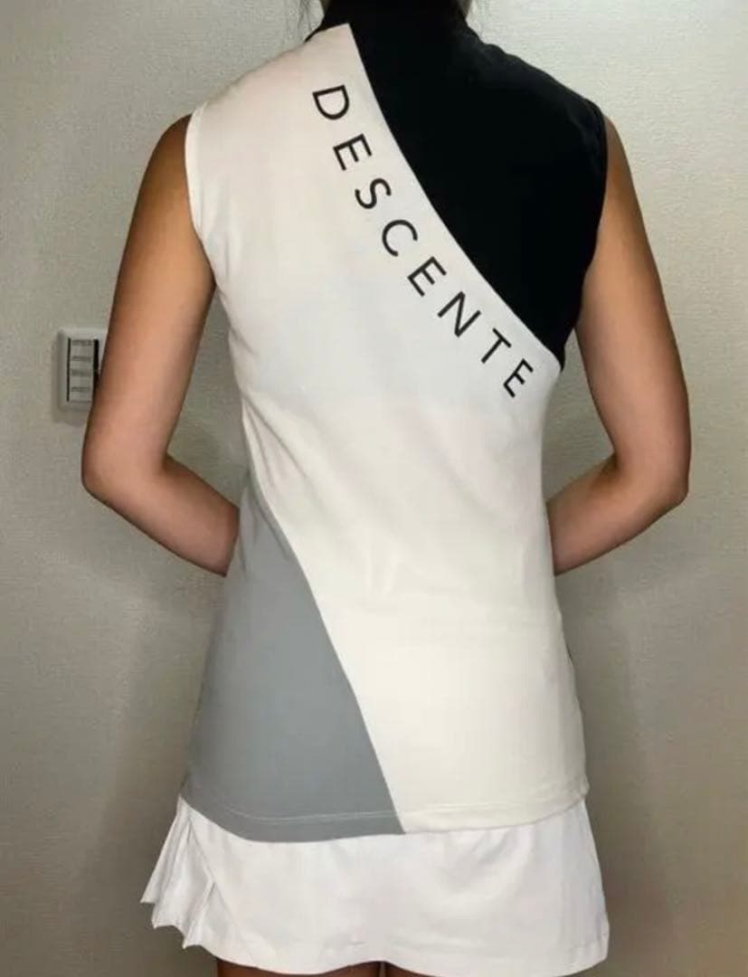 デサント　ゴルフウエア　トップス　モノトーン