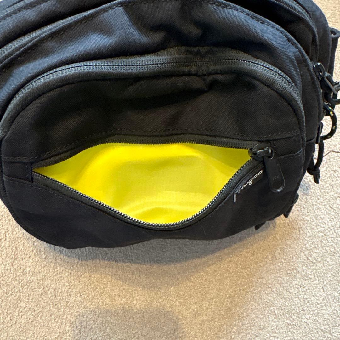 Hugoo ヒップシート 黒