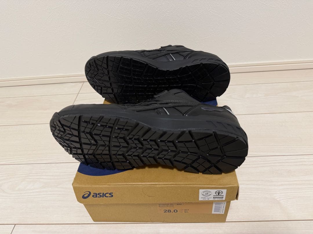 [未使用品]アシックス　黒ウィンジョブ® CP306 28.0cm