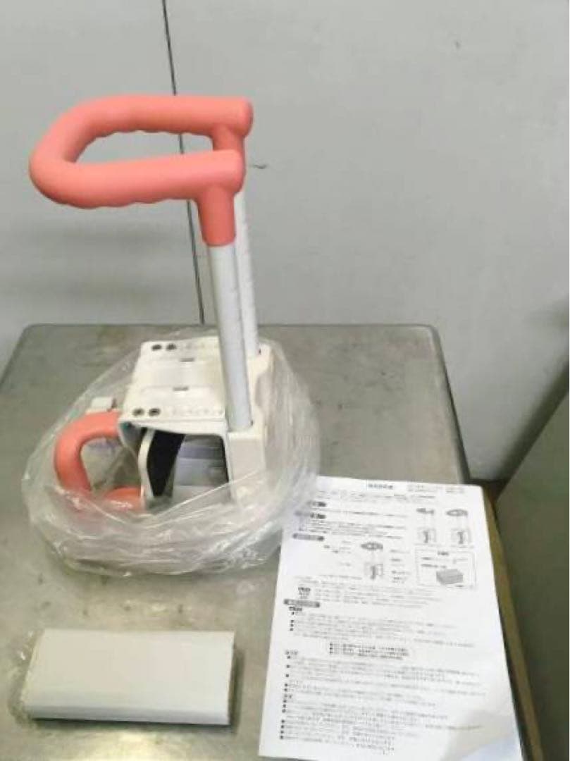 リッチェル 浴そう手すり 浴槽手摺り コンパクト未使用品 撮影の為、開封しました