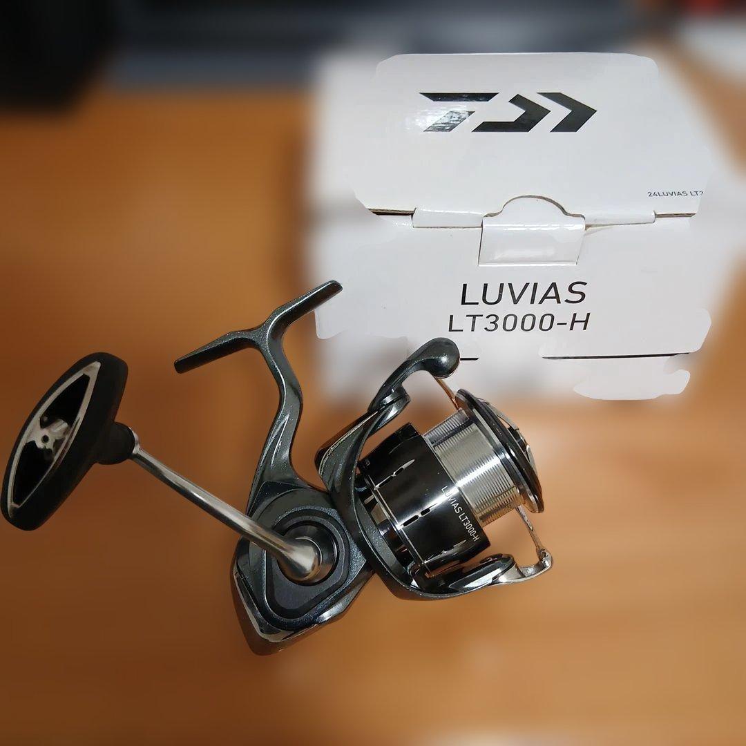 【極美品】DAIWA ダイワ LUVIAS 24ルビアス LT3000-H