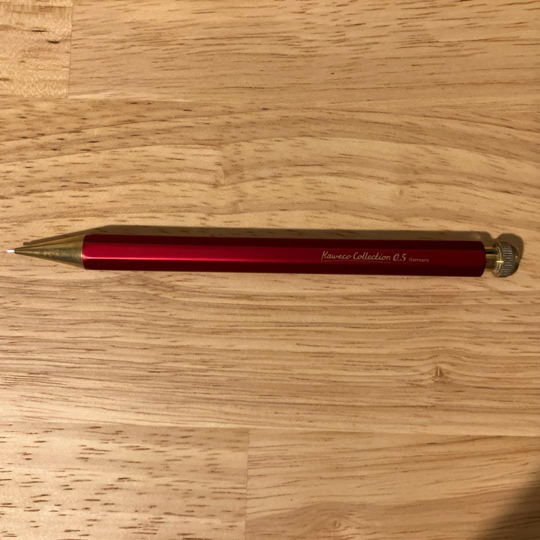 目立った傷や汚れなし　カヴェコスペシャル　レッドエディション　シャーペン　0.5