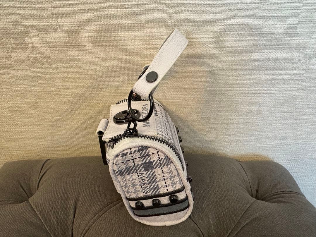 MARK&LONA ボールポーチ