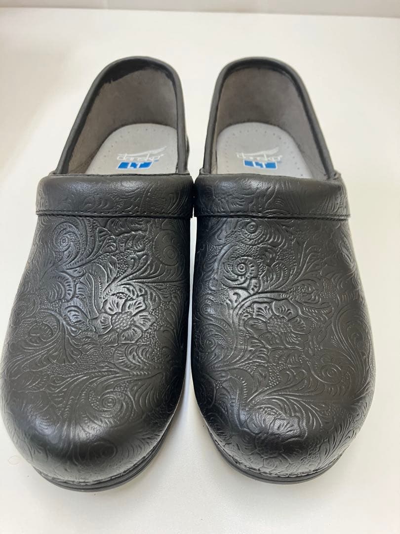 【訳あり☆新品未使用☆ダンスコ】LT PRO・ブラックフローラル・38