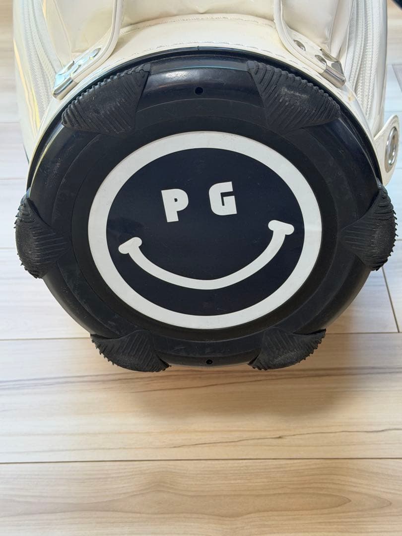 美品　パーリーゲイツキャディバック　エナメルホワイト　正規品