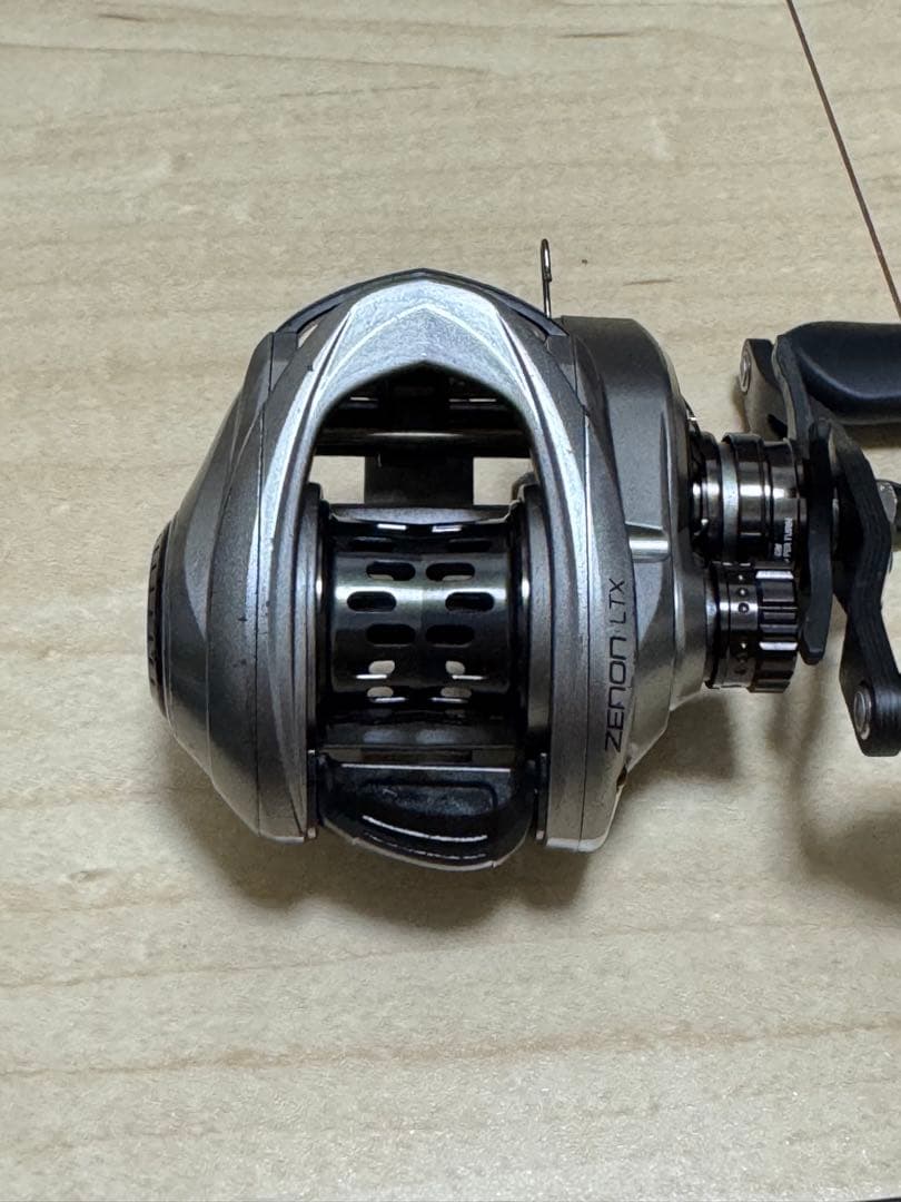 [マメゾウ]ZENON LTX 右ハンドル ゼノン アブガルシア