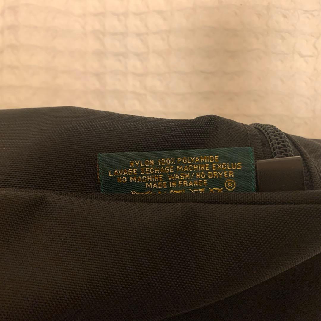 ナイロン製 ブラック ジッパーバッグ