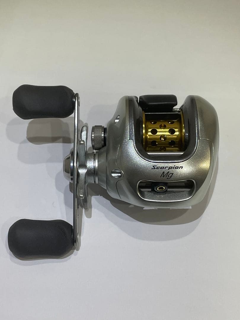 シマノ　SHIMANO Scorpion Mg1000 ベイトリール
