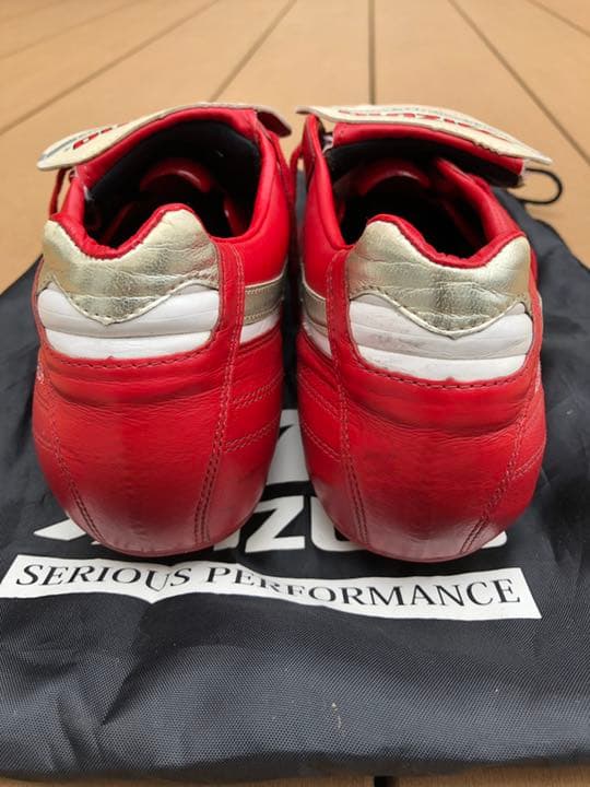 ミズノ モレリア2 サッカースパイク シューズ 南米限定 送料無料 匿名発送