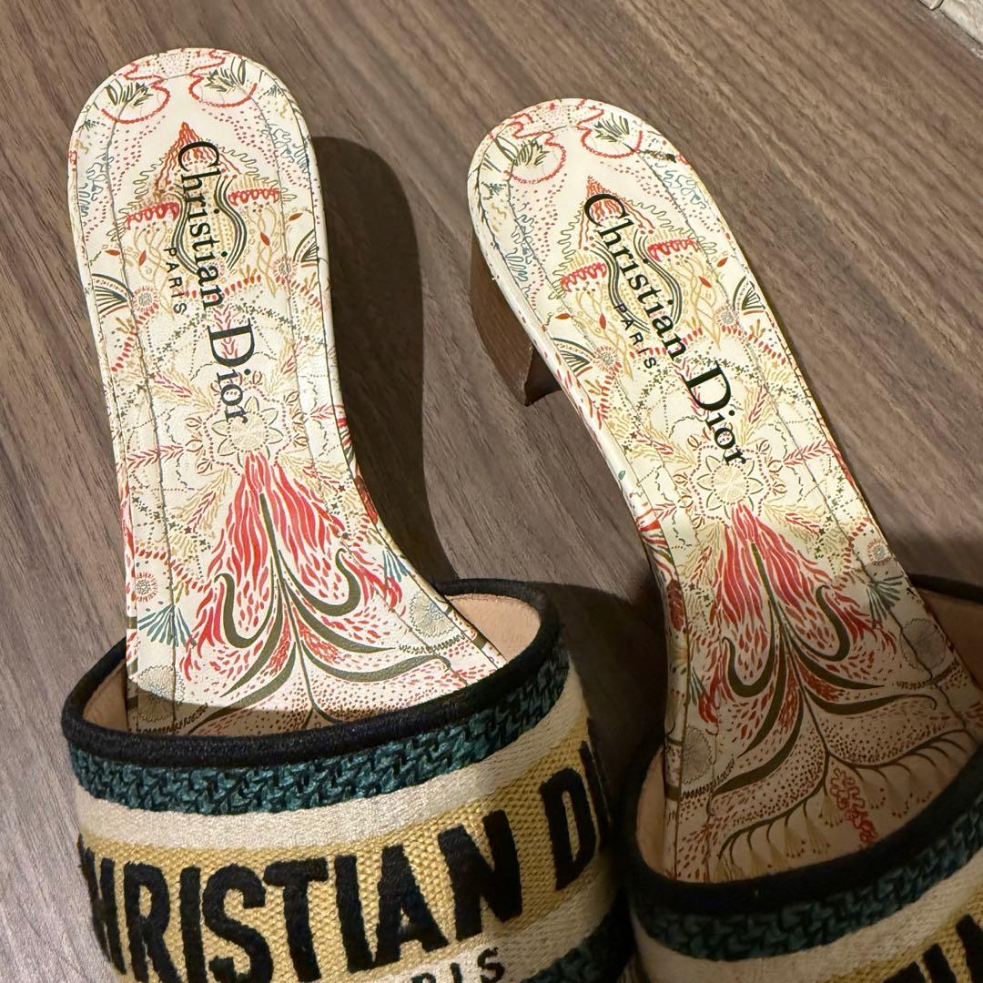 Christian Dior ロゴ入りサンダル
