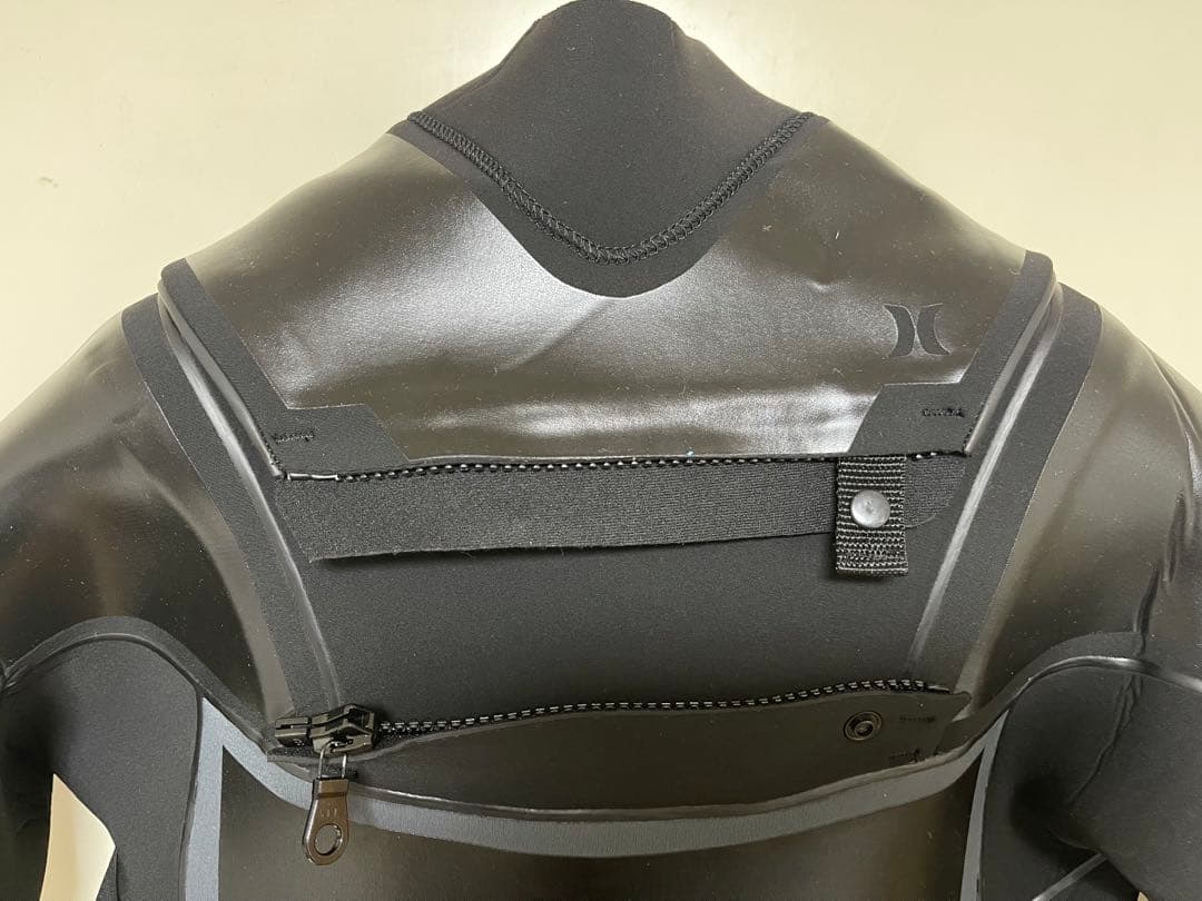 Hurley セミドライLサイズ　JVC2306