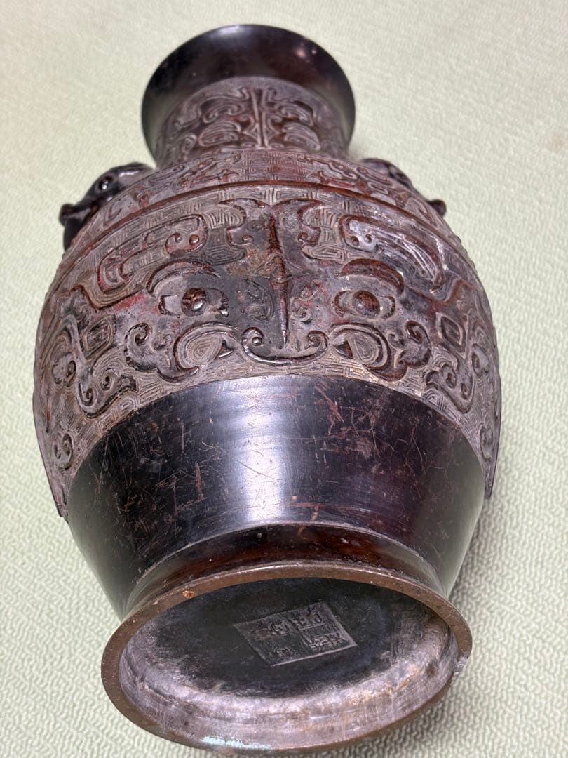 唐金花瓶　アンティーク品