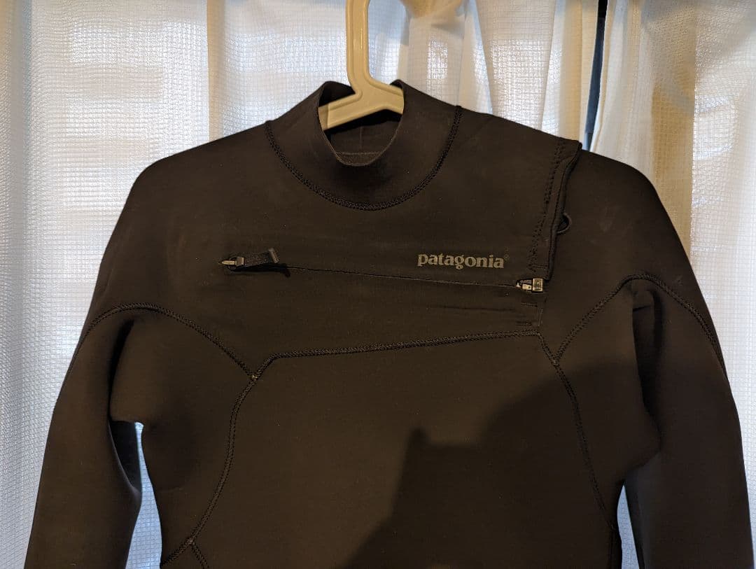 パタゴニア　サーフィンフルスーツ R1ライト フロントジップ