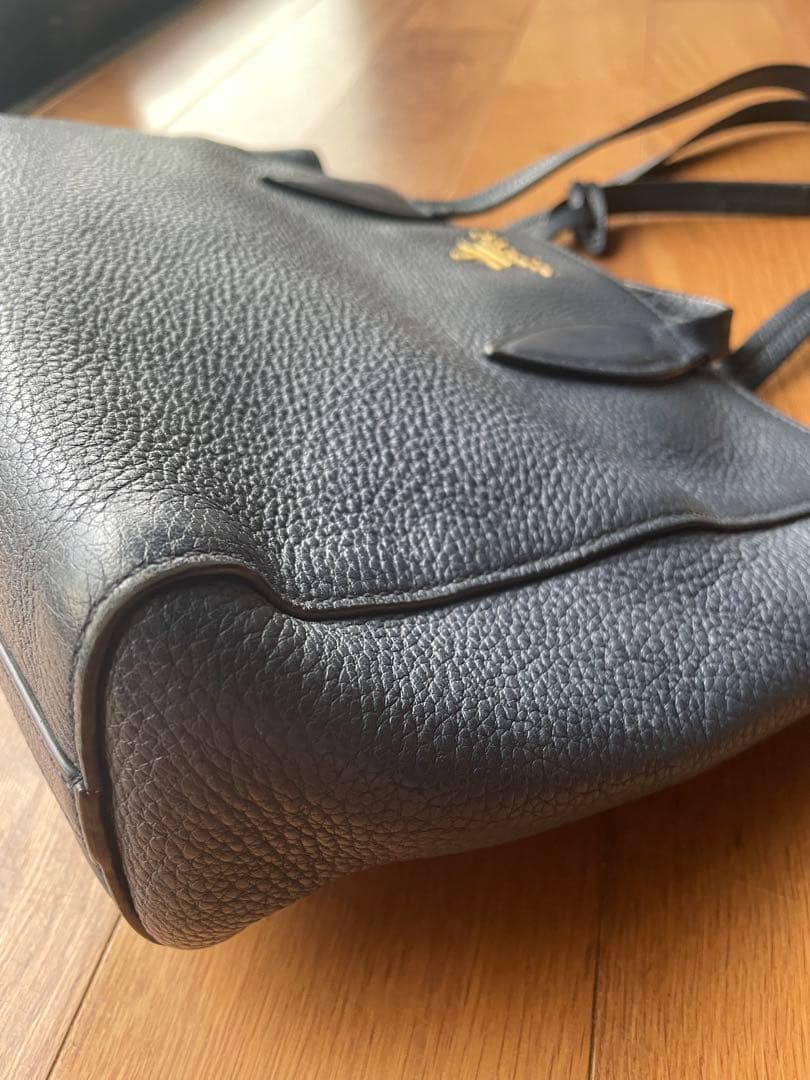 PRADAプラダトートバッグ