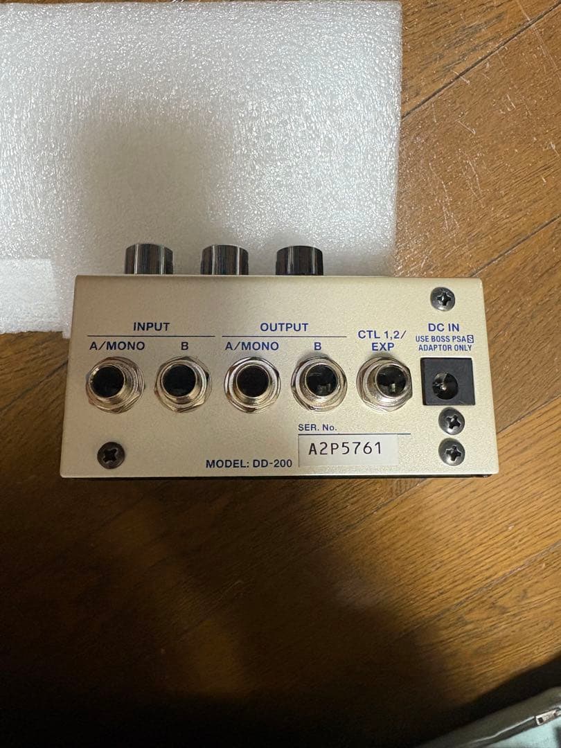BOSS デジタルディレイ DD-200