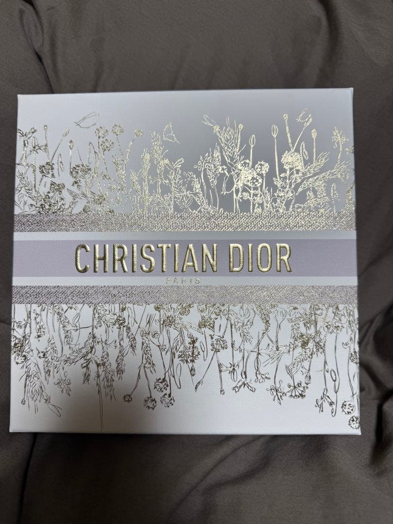 Dior ソヴァージュ 洗顔料 & ボディソープ 未開封 ギフトボックス入り