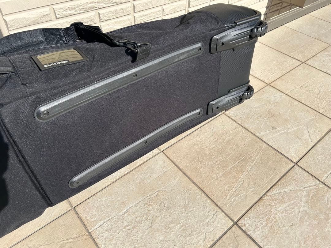 DAKINE スノーボードバッグ 157 シューズケース付き　キャリーケース