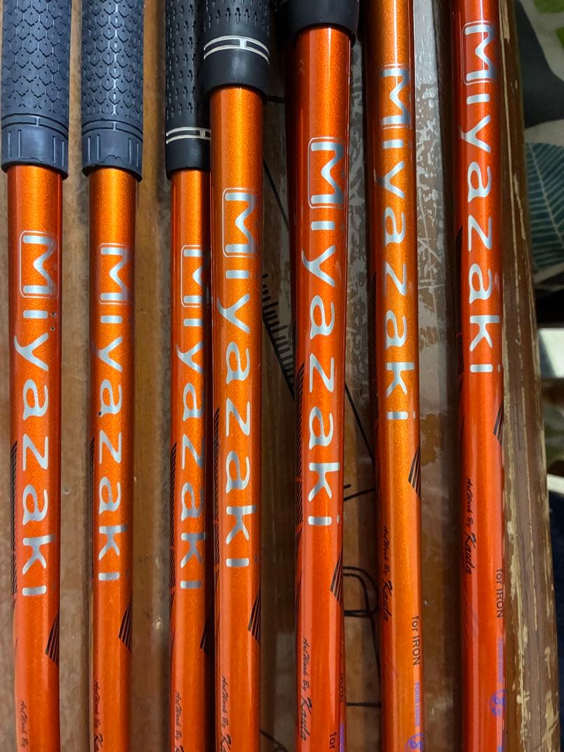 ダンロップ スリクソン Z565 アイアン Miyazaki Kaula 8S