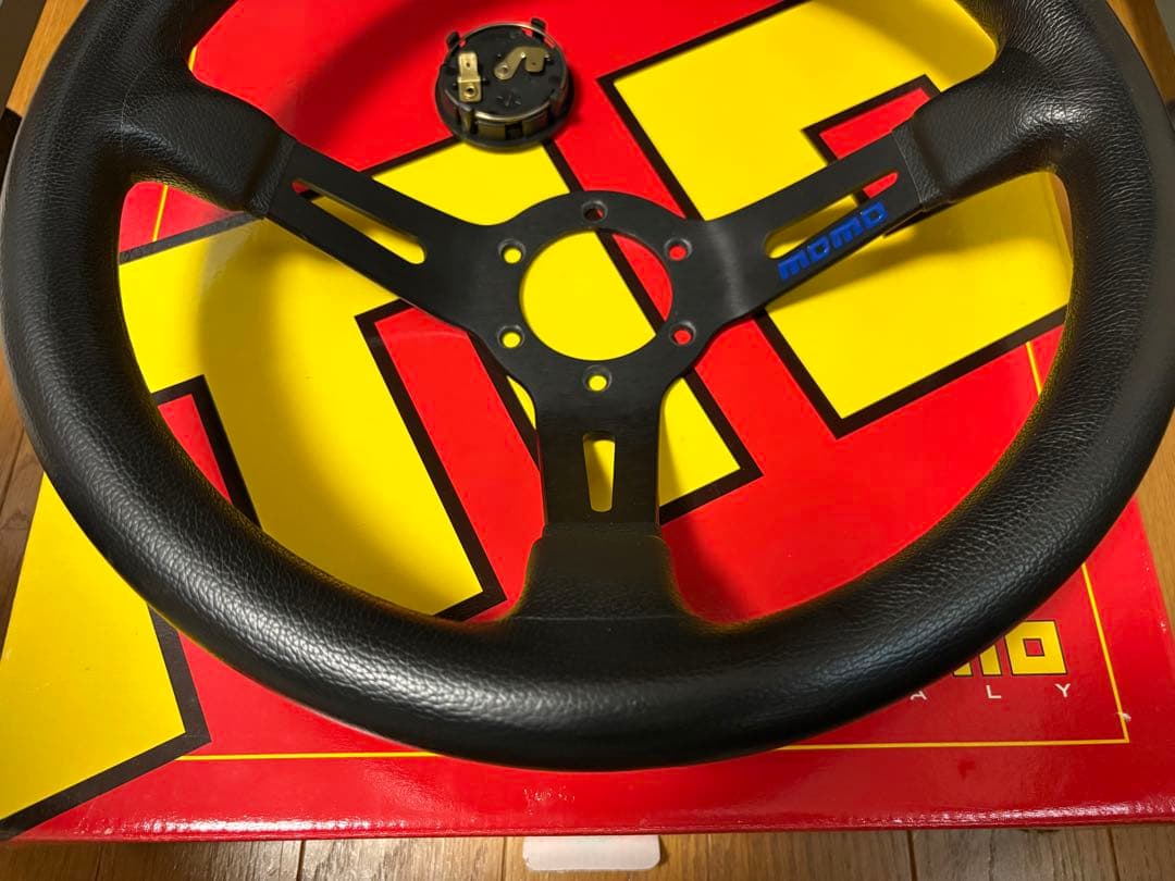 ロンベルク正規品 momo DRIFTING ステアリング 黒/青 33φ