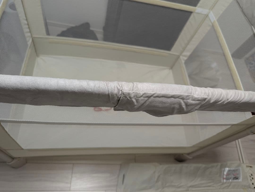 ココネルエアープラス　アップリカ　Aprica ホワイトベージュ