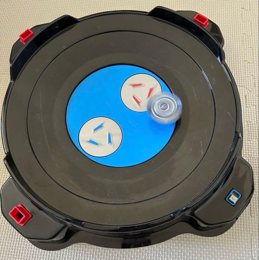 ベイブレードバーストまとめ売りデュアルサイクロン スタジアム付き