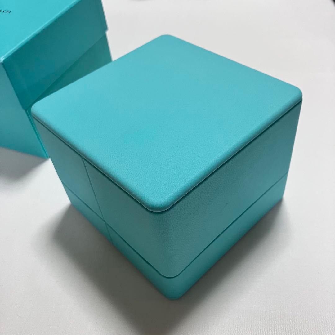 美品　ティファニー　バングルケース　空箱　ブレスレット　時計ケース　現行品