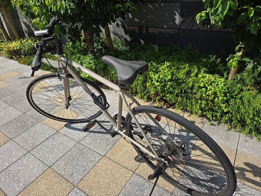 ウォームグレー クロスバイク 700C