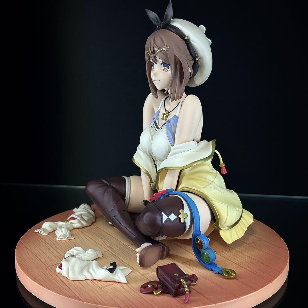 ライザ「ライザのアトリエ ～常闇の女王と秘密の隠れ家～」 1/6 フィギュア