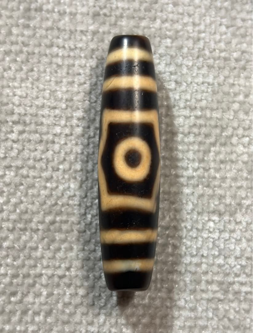 上肯天珠　三眼天珠　／送料込　匿名発送／チベット　天珠