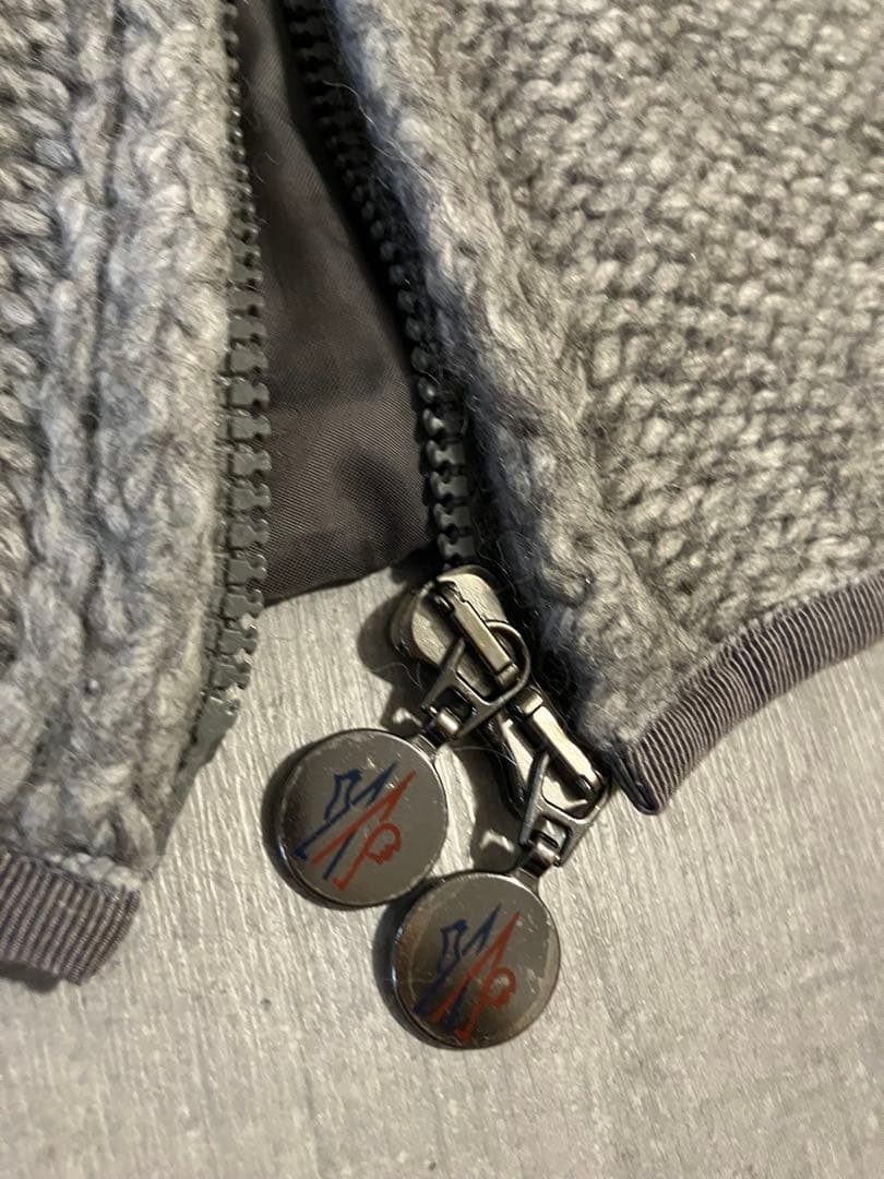 Moncler モンクレール　ざっくりニットカーディガン