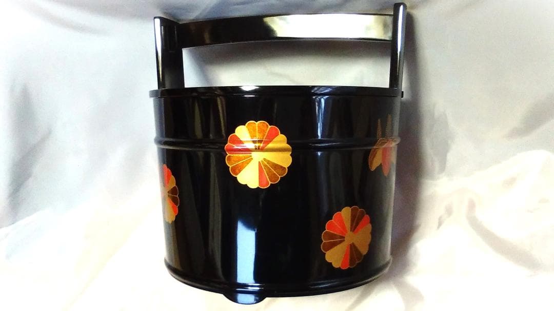 【 角藤弘悦作 手桶水指 】　輪島塗　菊桐文蒔絵　茶道具　未使用保管品