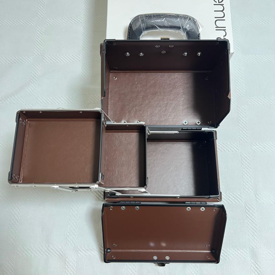 シュウウエムラ ✖️ ラメゾンドショコラ☆ コラボ　メイクボックス［新品・未使用］