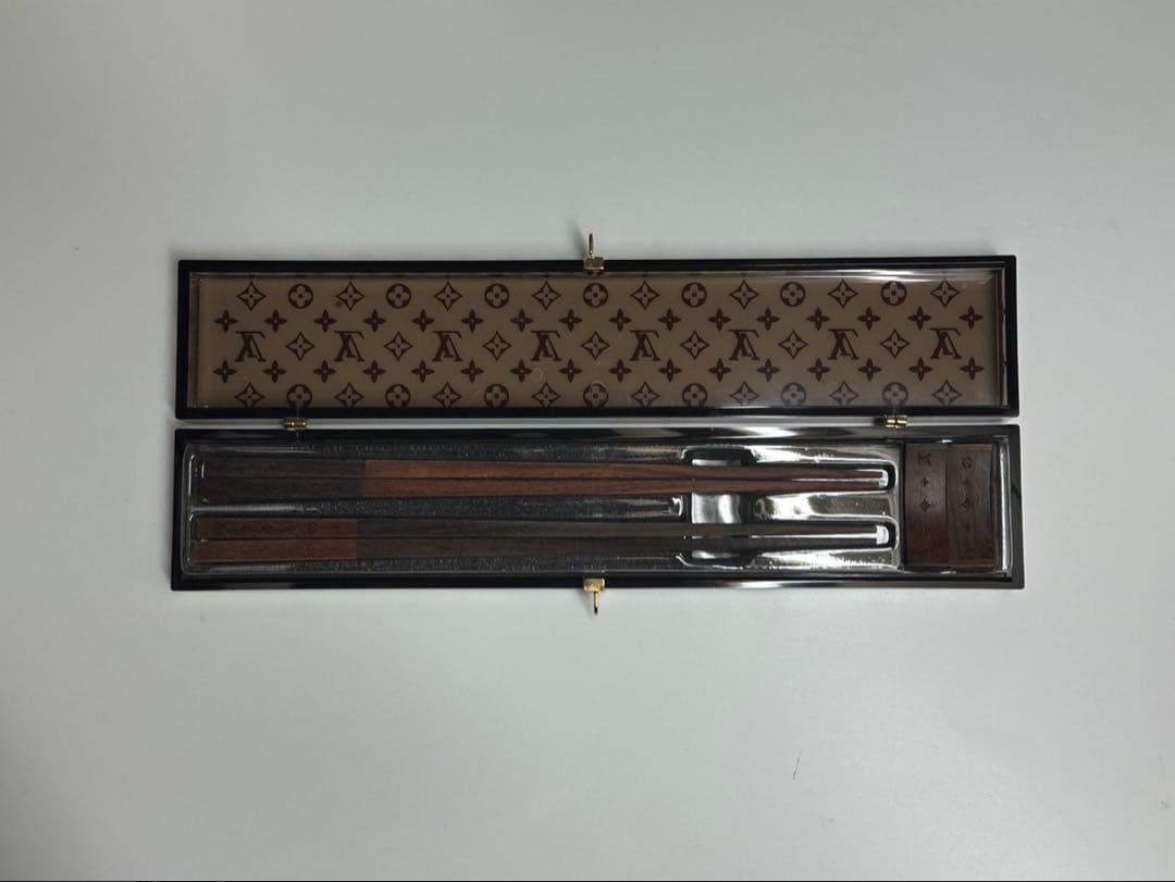 Louis Vuitton 箸 箸置きセット 非売品モノグラム VIP 限定