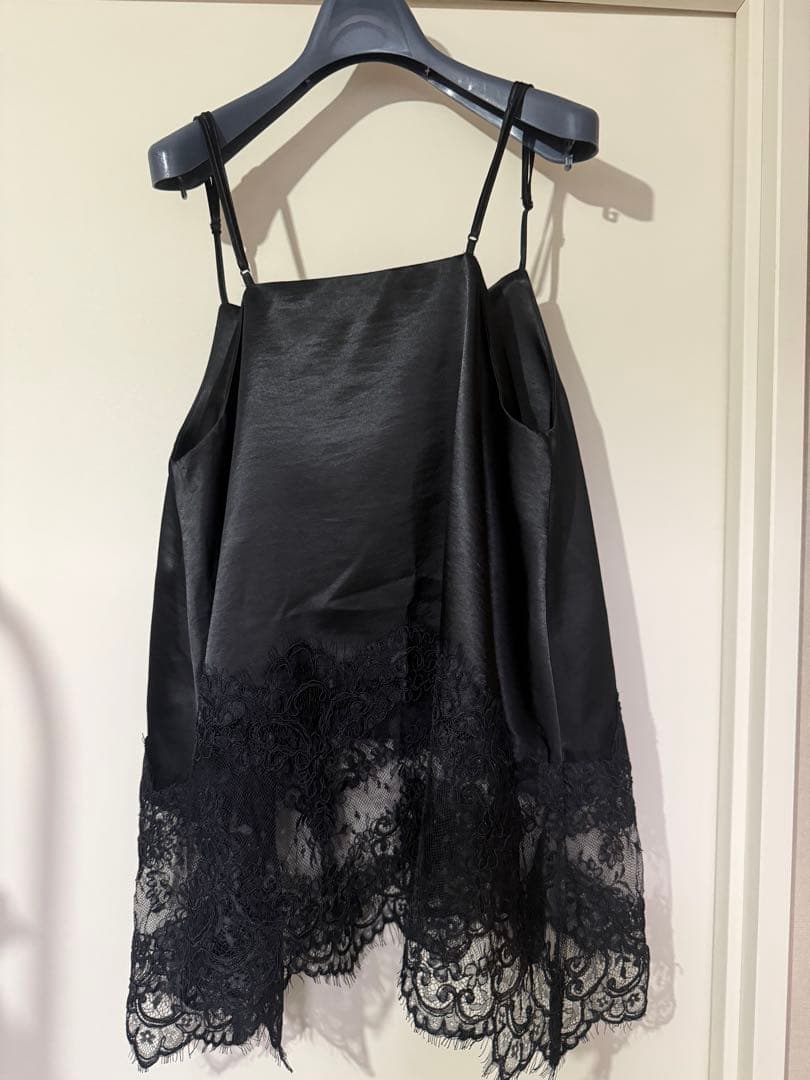 ヘムレースキャミソール