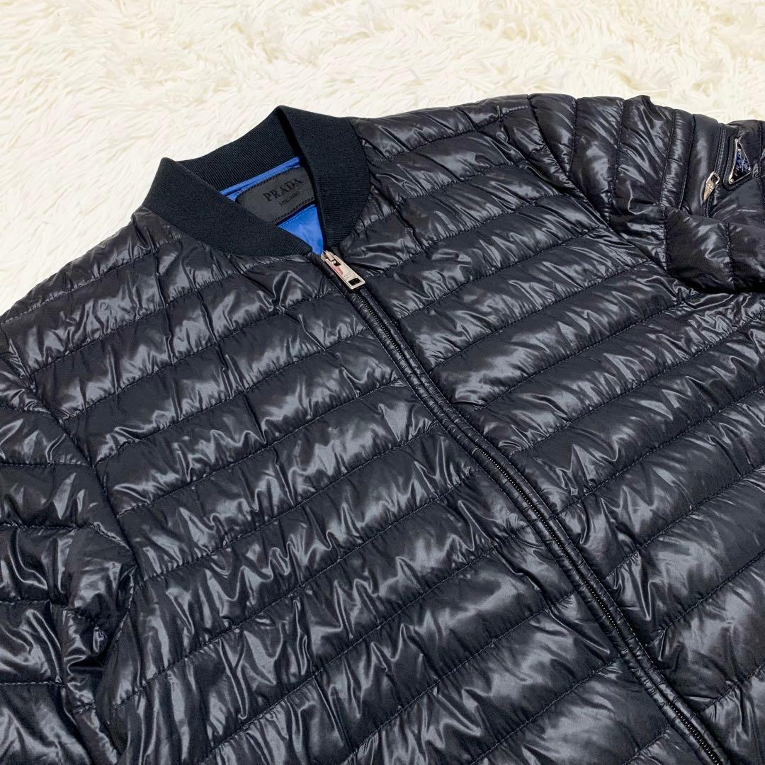 【aks】プラダ ボンバー SGH827 ロゴプレート ブラック 46