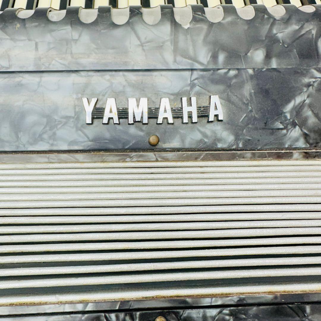 Yamaha アコーディオン BASS32
