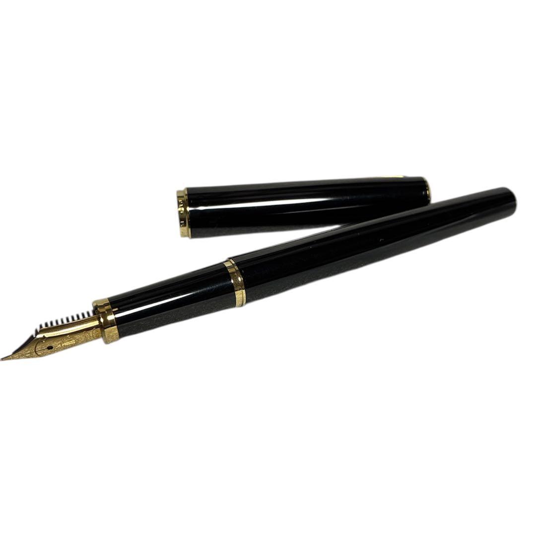 未使用 セーラー 万年筆 黒 インクカートリッジ付き TIGP 筆記用具 ペン