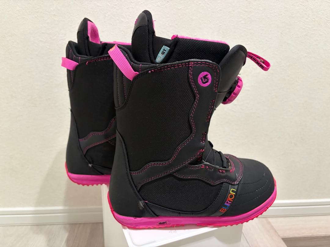 【値下げ】Burton Ruler スノーボードブーツ 女性用　25.0cm