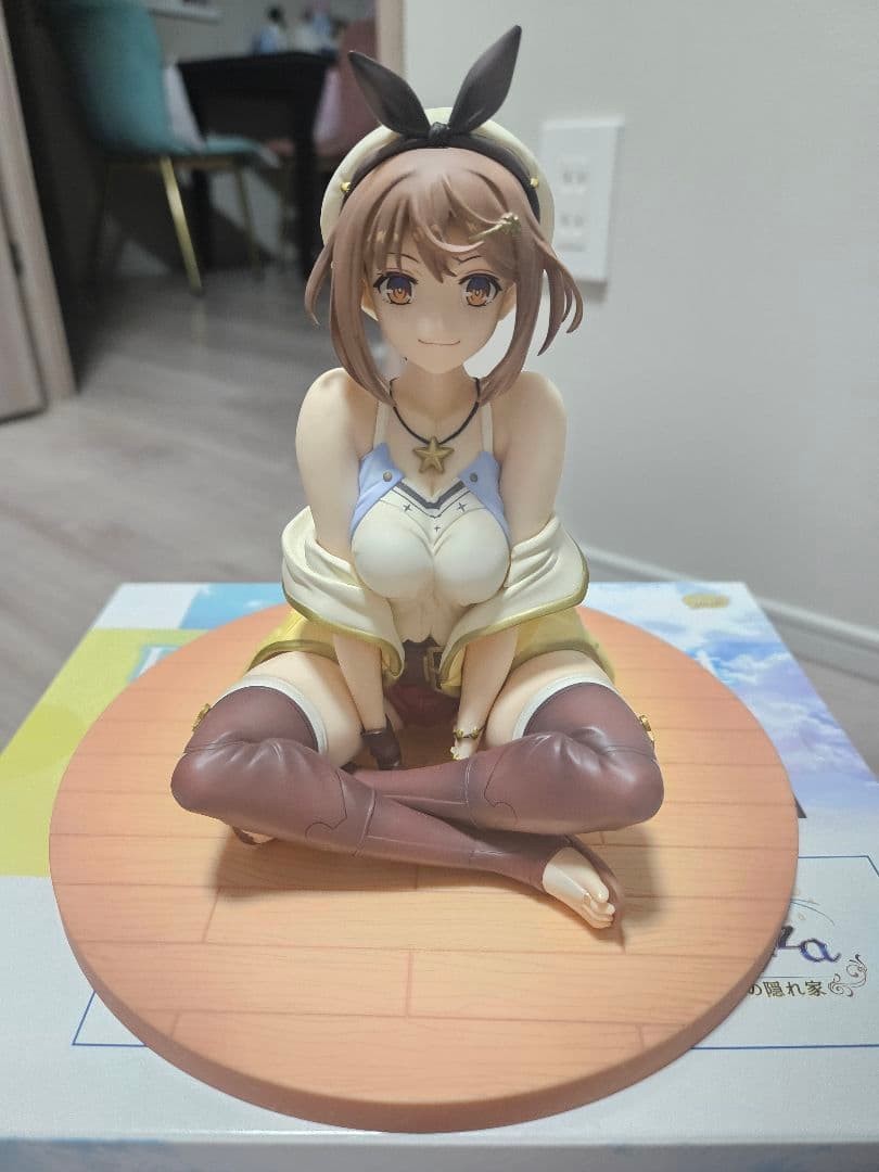 ライザ(ライザリン•シュタウト)　1/6スケールフィギュア