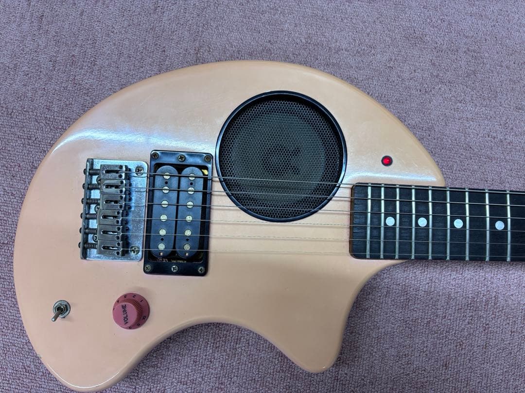 ZO-3エレキギター