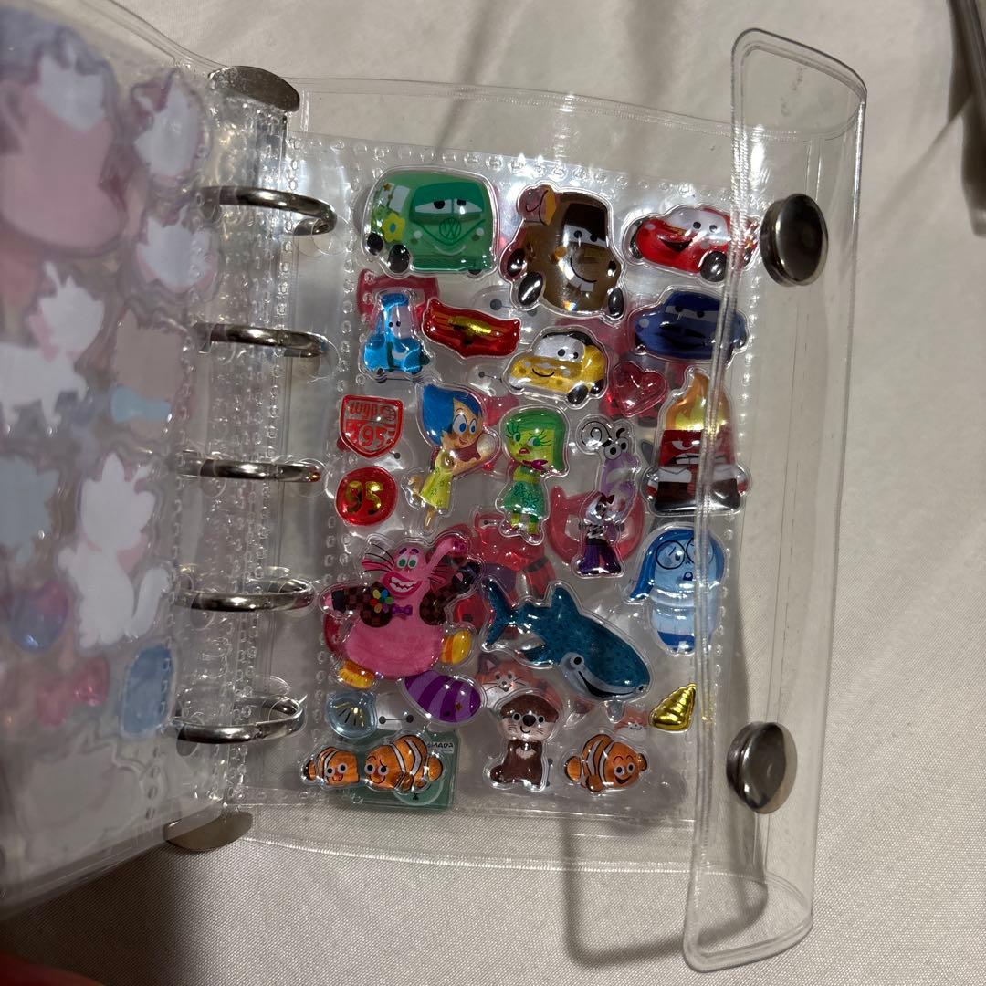 ディズニーキャラクターシールブック