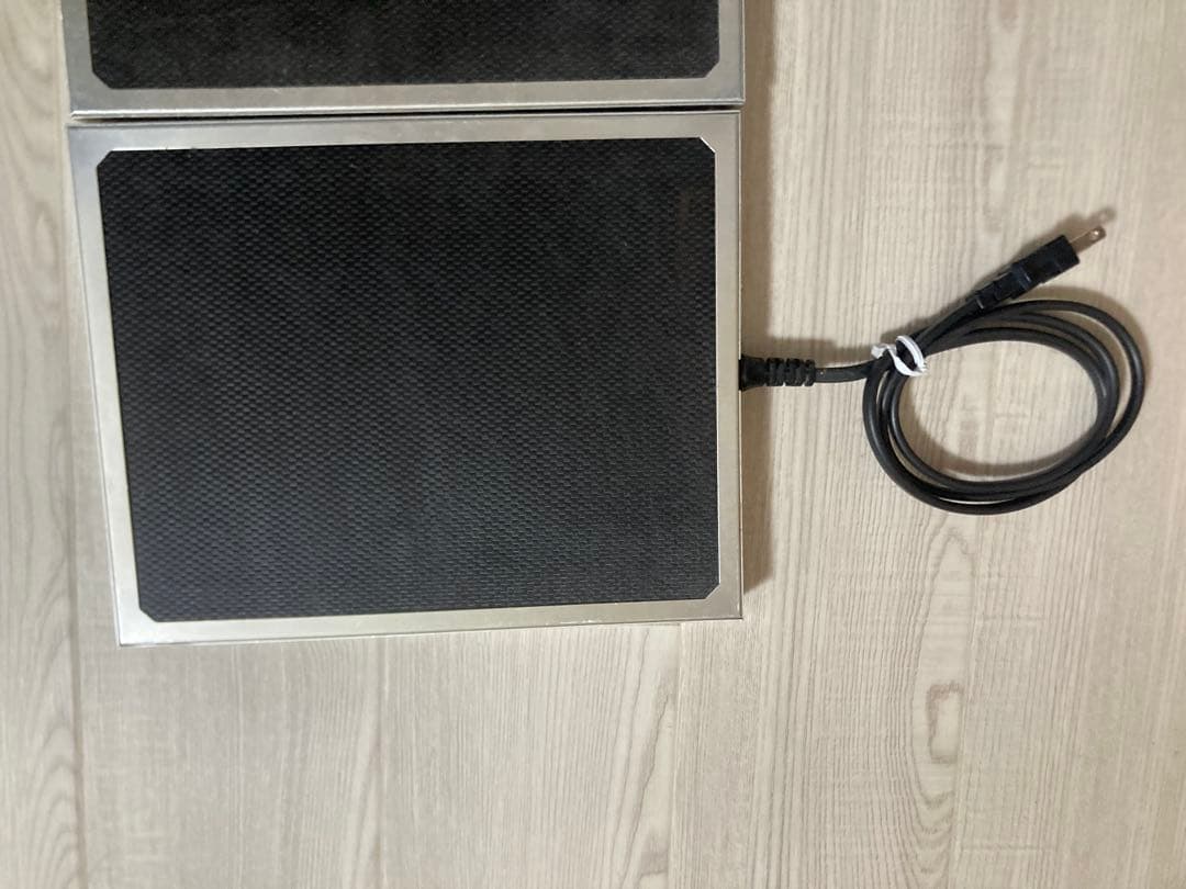 暖トツ　パネルヒーターM 2個　訳あり