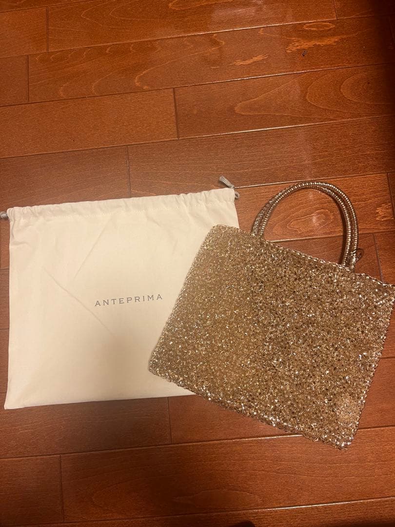 美品！ANTEPRIMAワイヤーバッグシルバーゴールド