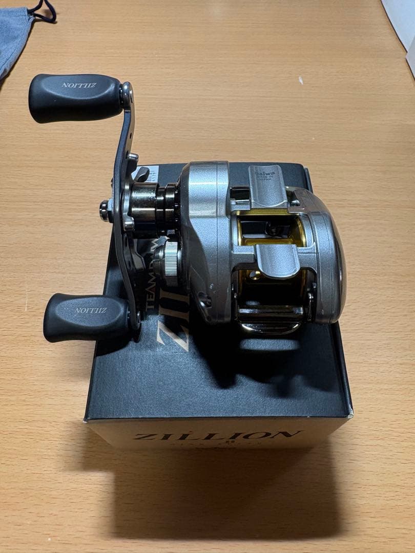 ダイワTDジリオン100H ベイトリール