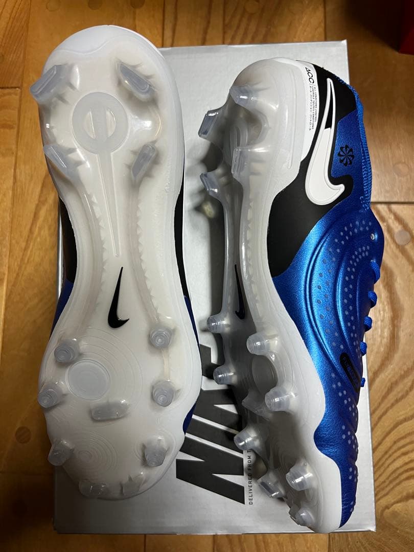 新品　大特価　ナイキ　ティエンポ　レジェンド10 エリート FG 25.5cm