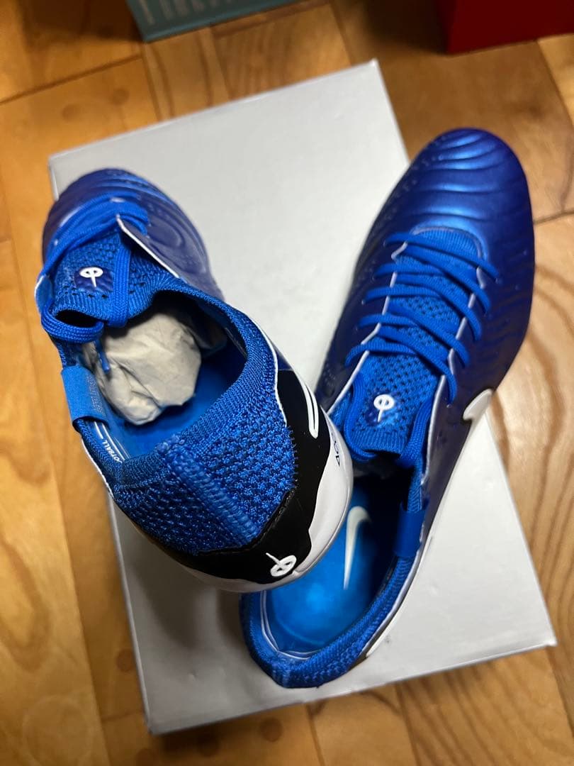 新品　大特価　ナイキ　ティエンポ　レジェンド10 エリート FG 25.5cm